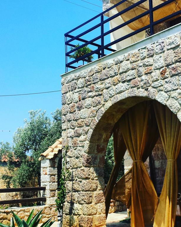 Niko'S Stone Guest House Plítra Kültér fotó